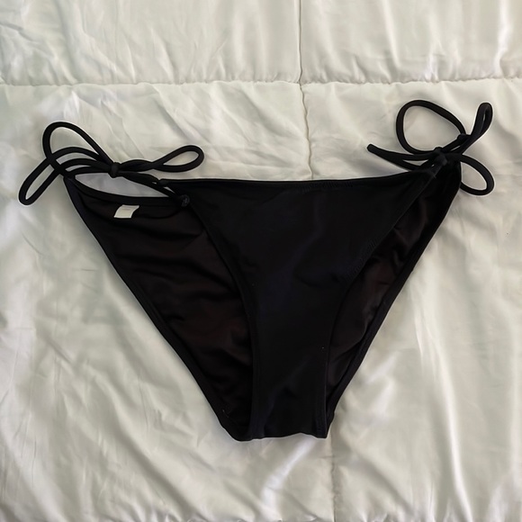 Victoria Secret Bathing Suit Bottoms - Picture 1 of 3